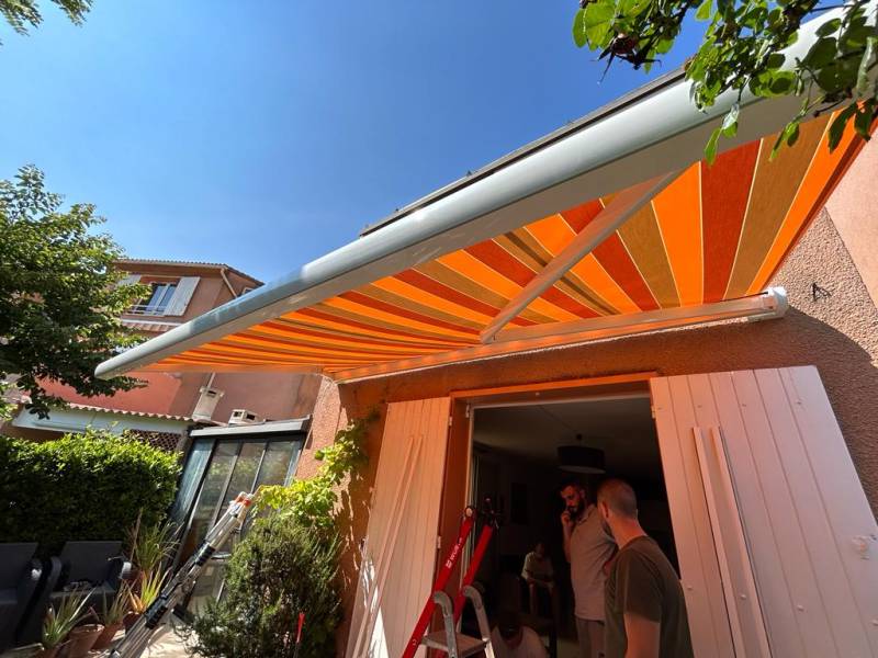 Installation d'un store coffre de terrasse à Plan de Cuques 13380