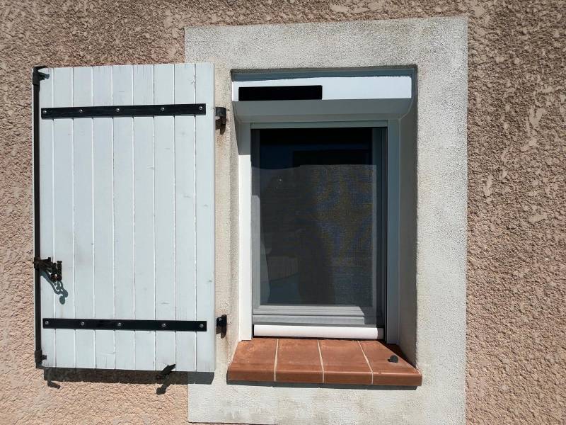 Installation de 6 volets roulants solaires à Marseille les Camoins 13011