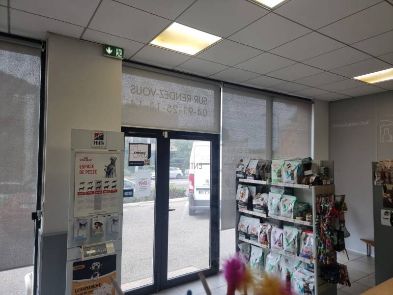 Installation de 5 stores enrouleurs haut de gamme à Bonneveine Marseille 13008