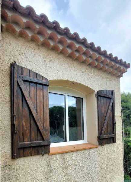Avis Installation de fenêtres en alu et PVC à Bandol