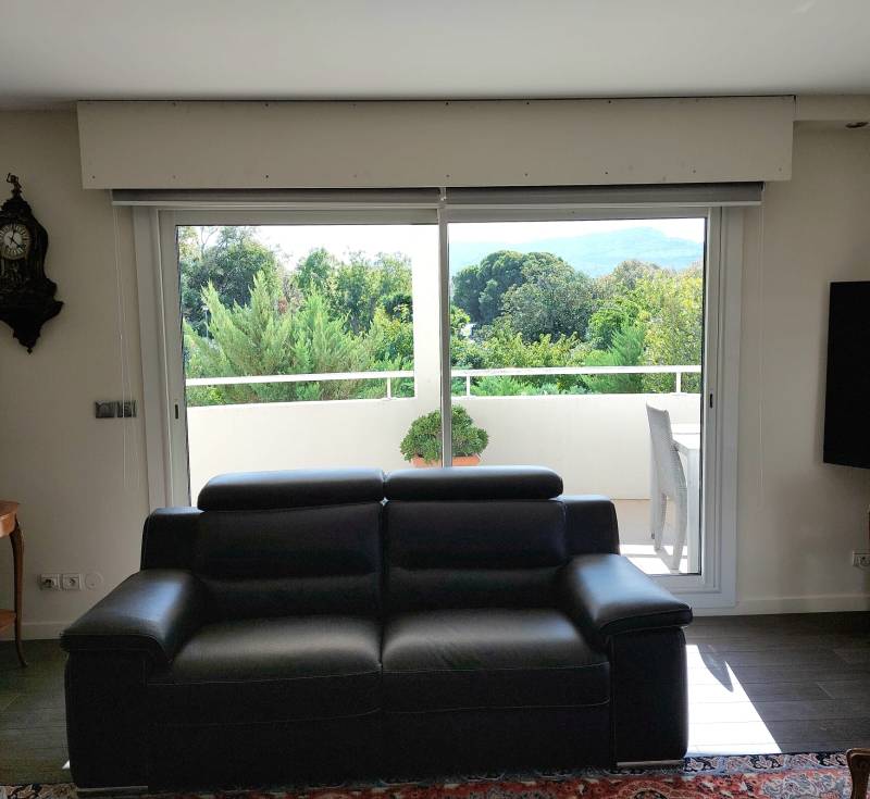 Installation d'un coulissant en aluminium à Marseille 13008