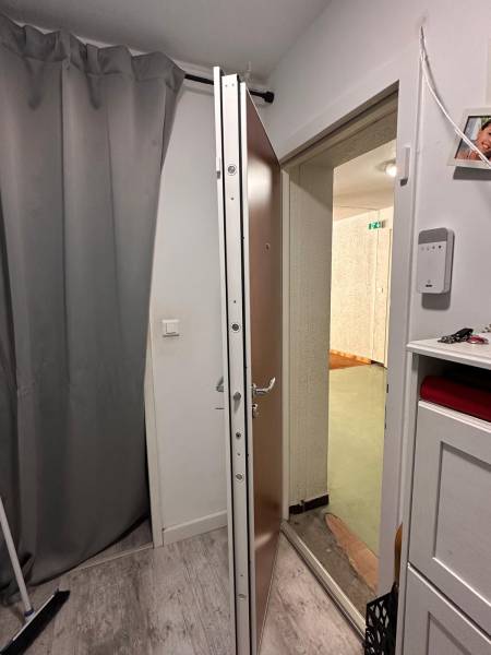 Installation d'une porte blindée palière à Marignane 13700
