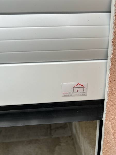 Installation d'une porte de garage enroulable à Plan de Cuques 13380