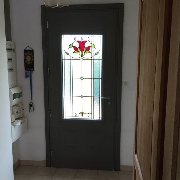 porte d'entrée en aluminium à St Maximin