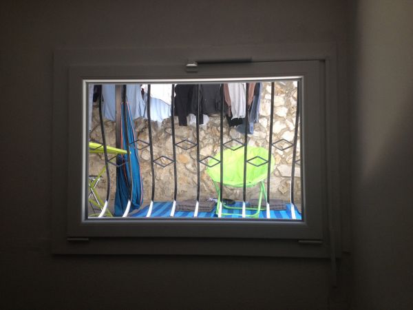 pose de fenetres en pvc en appartement centre ville à marseille 13006