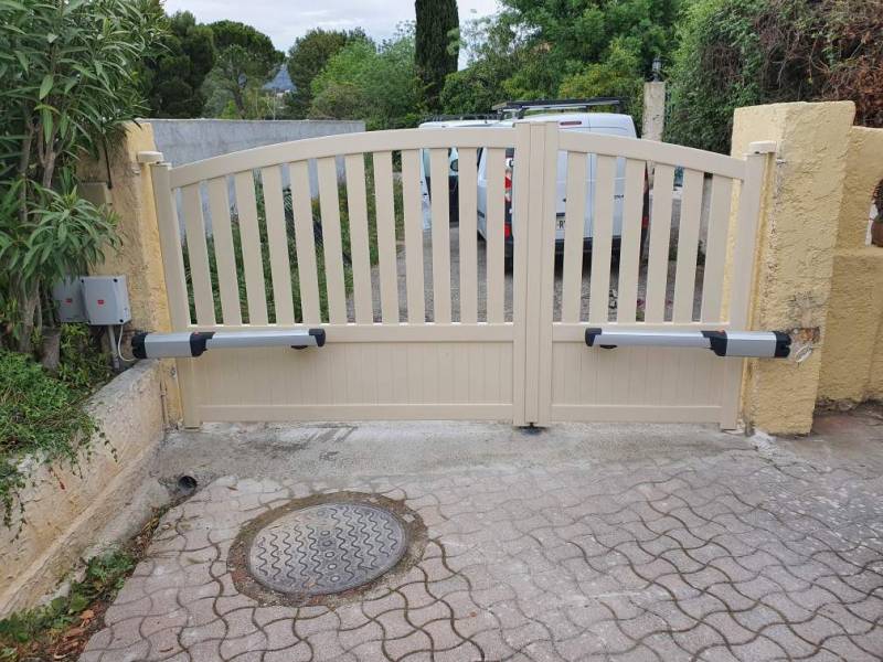 pose d'un portail en alu en maison individuelle à Marseille 13013