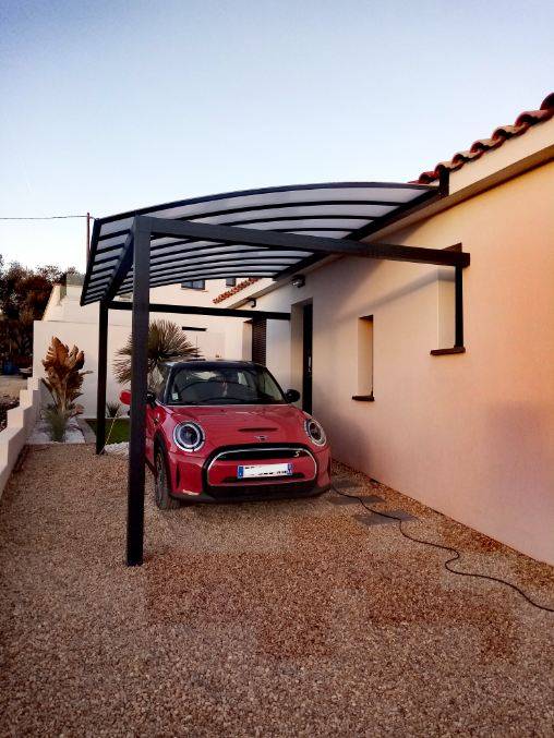 Pose d'un carport en Aluminium au Castellet 83330